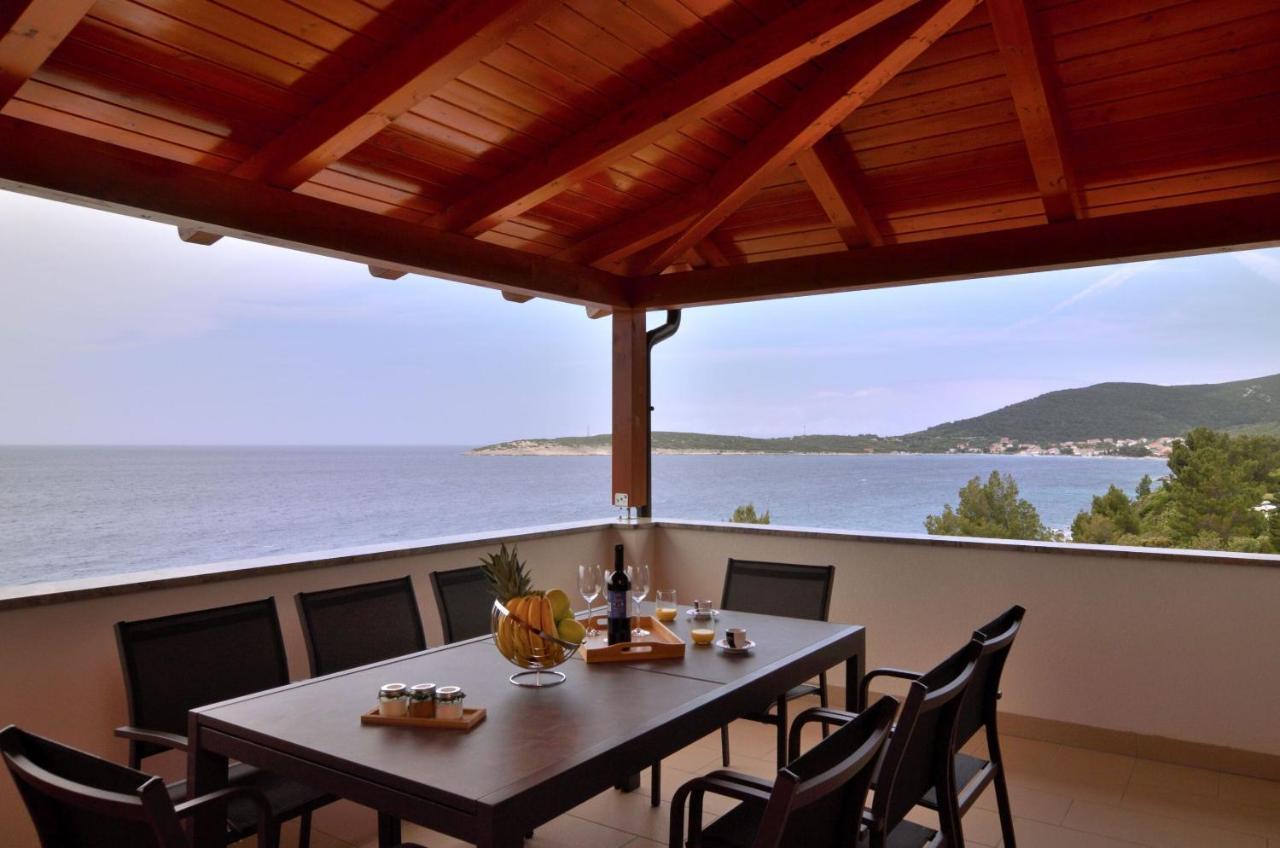 Apartments Villa Sofia Martinscica (Cres) Exterior foto